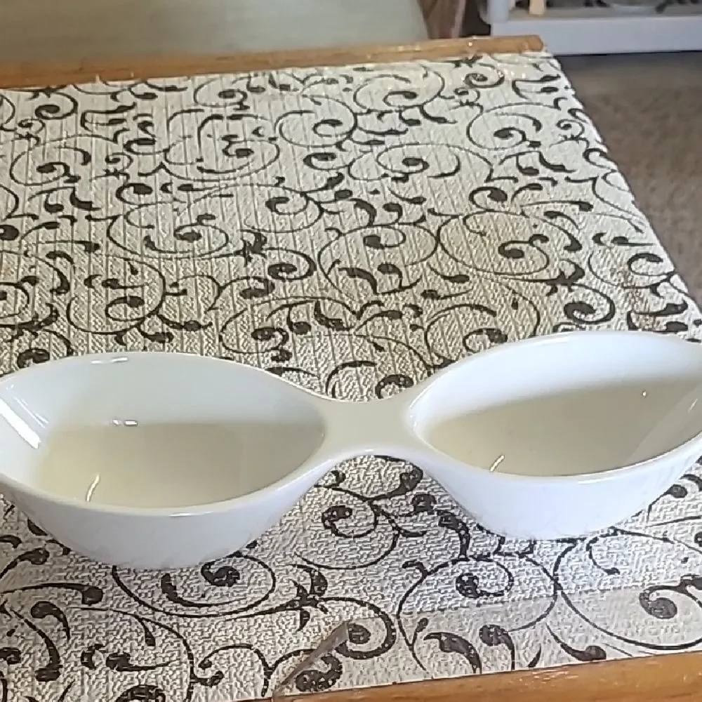 Villeroy & Bosh Elegant Hors D'oeuvre Double Bowl